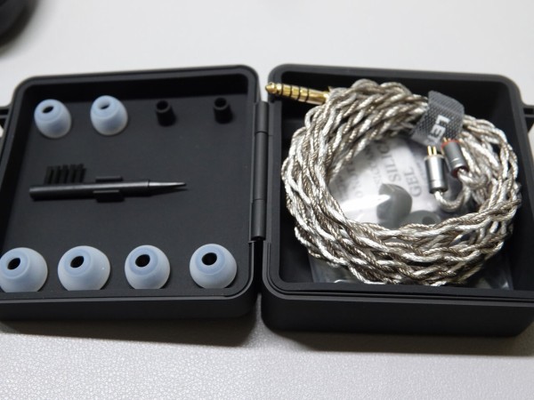 HiFiGo LETSHUOER x GIZAUDIO Galileoのレビュー ハイブリッドらしいドンシャリの元気音〈PR〉 :  メタラーのヘッドホンブログ