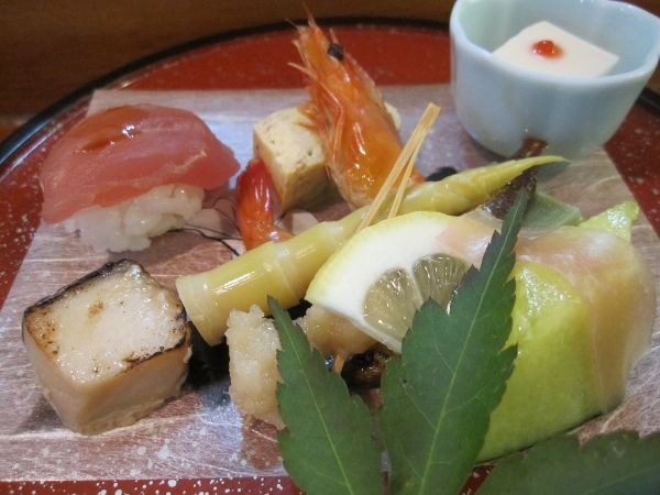 彩りも鮮やかな日本料理ランチをお手ごろに楽しめる ボリュームあるお昼の華定食は女性に人気のお店 華幸 姫路市辻井 姫路 グルメ 飲み喰いブログ男ビール塾