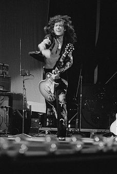 手癖対策にオルタードスケールを練習していたら ジミーペイジに出くわした件 ｔｏｎｅｓ ｔｕｎｅｓ ｔｏｏｌｓ