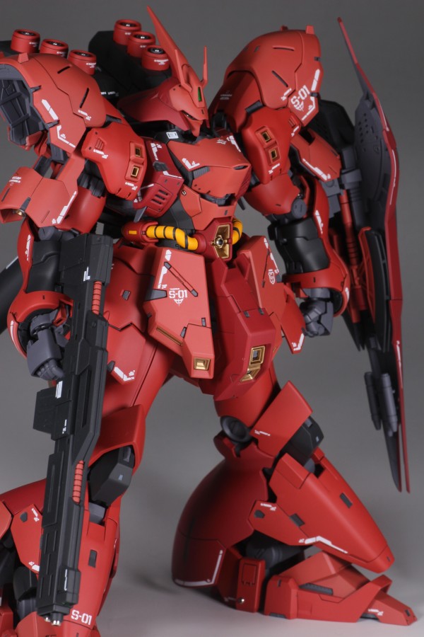 RG ガンプラ サザビー全塗装完成品 RGサザビー 全塗装完成品