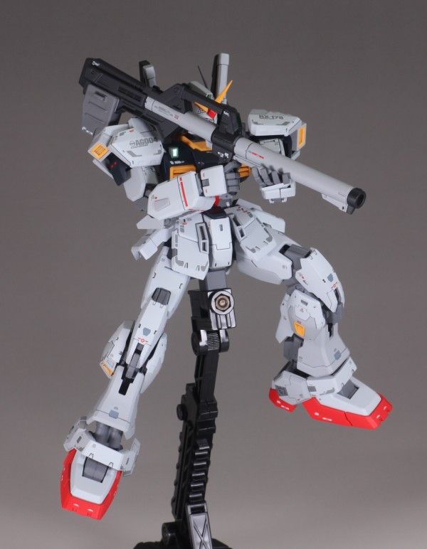 バンダイ RG ガンダムマークIIエゥーゴ仕様 塗装 完成品 ガンプラ RG 1/144 ガンダムMk-II エゥーゴ仕様 全塗装 : Namicomのガンプラ