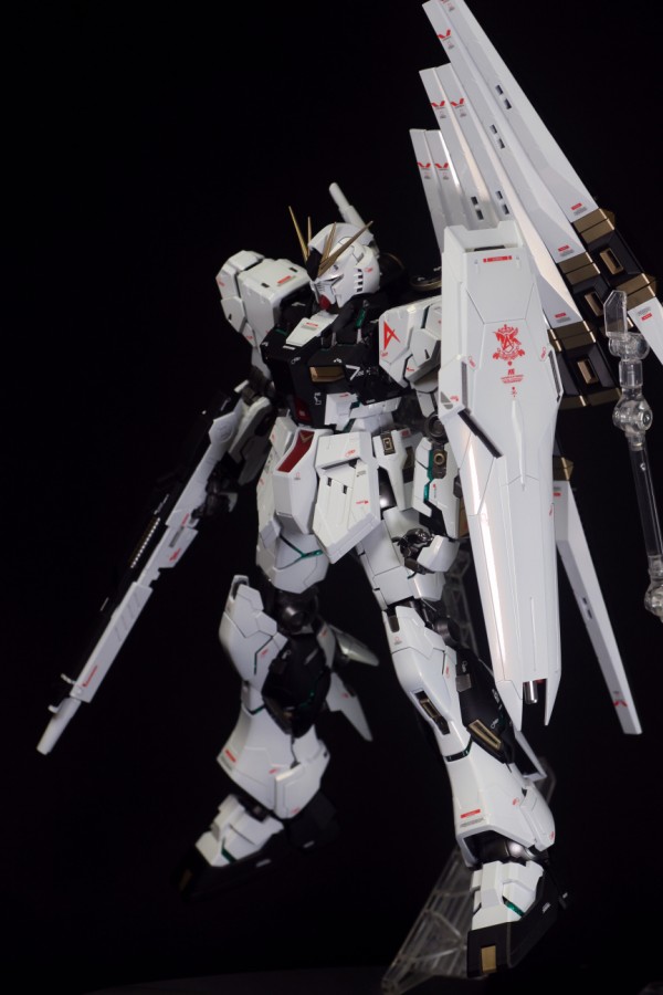 MG RX-93 vガンダム Ver.Ka 全塗装 ウレタン仕上げ : Namicomのガンプラ