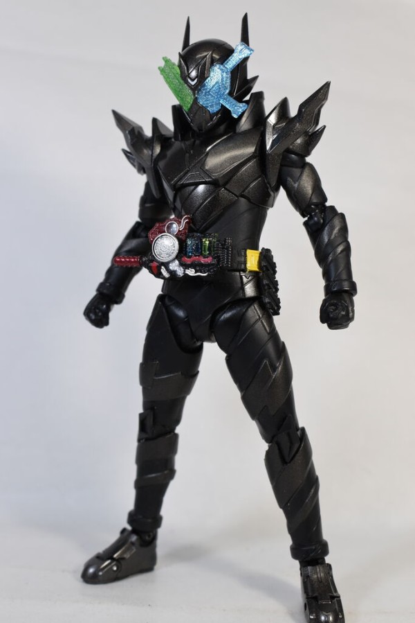 抽選販売】S.H.Figuarts 仮面ライダーメタルビルド | 仮面
