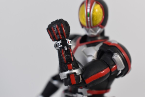 S.H.Figuarts 仮面ライダーファイズ -20 Kamen Rider Kicks Ver