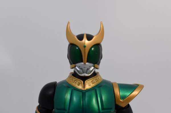 真骨彫　仮面ライダークウガ　ライジングペガサス S.H.フィギュアーツ（真骨彫製法） 仮面ライダークウガ