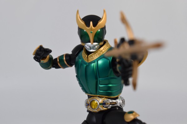 S.H.Figuarts（真骨彫製法） 仮面ライダークウガ ライジング