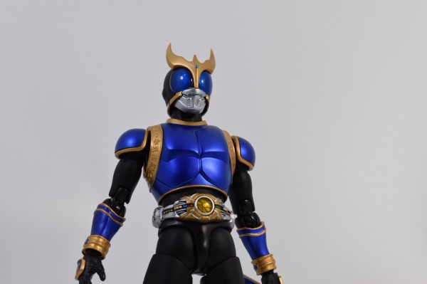 バンダイ 真骨彫　仮面ライダークウガ フィギュア　ライジング　ドラゴン Amazon | 真骨彫製法 仮面ライダークウガ ライジングドラゴン