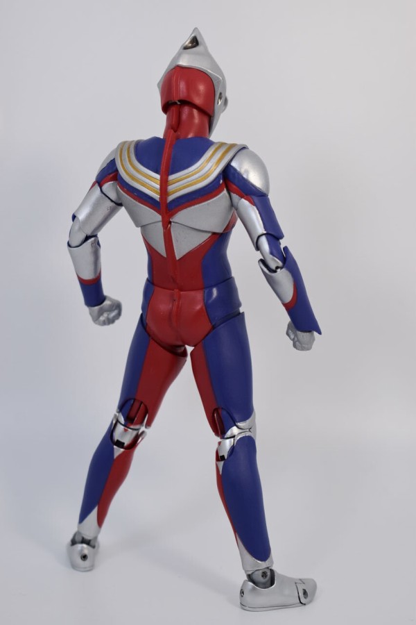 S.H.Figuarts ウルトラマンティガ マルチタイプ（真骨彫製法） レビュー : HERO大好きの提督・P活動日誌