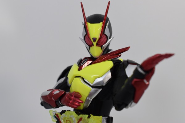 S.H.フィギュアーツ　仮面ライダーゼロツー（イズVer） レビュー】S.H.Figuarts 仮面ライダーゼロツー (イズVer.)