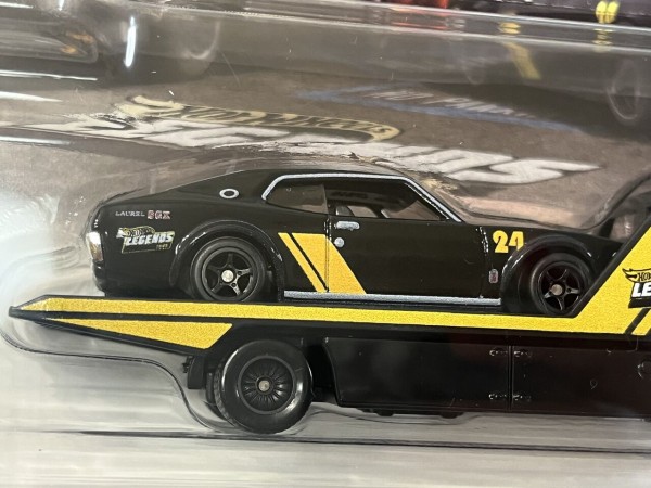 タ*カ様 ヤマダ電機限定 プレミアム チームトランスポート 日産 ローレル二台セ 日本車！旧車！日産『ローレル』2000 SGX 【ミニカー 新製品
