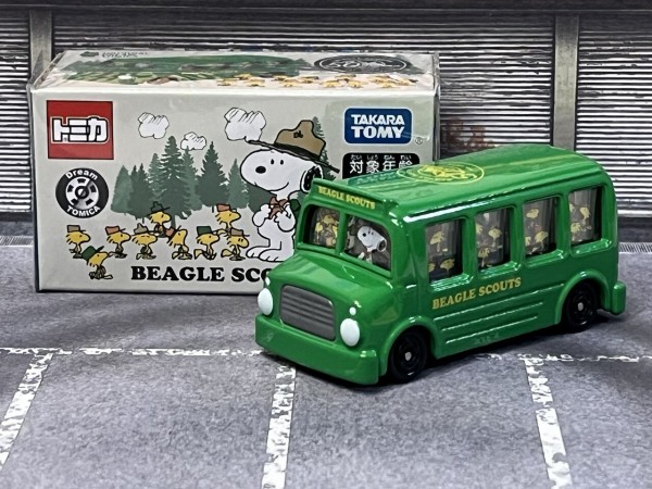 トミカ BEAGLE SCOUTS ミニカー 50周年記念 スヌーピータウンショップオリジナルドリームトミカ スヌーピー
