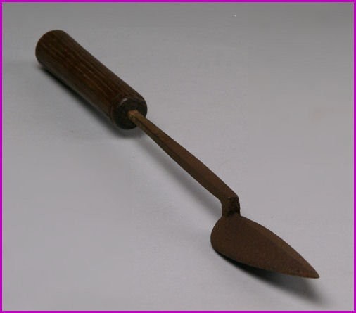 金属火道具 鏝火熨斗(3) : 火道具と炭火文化