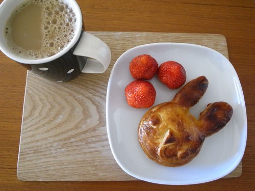 神戸屋のうさぎパイ メイの日がな１日