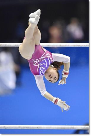 1674 第56回ｎｈｋ杯体操 女子個人総合 村上茉愛選手が初優勝 2位の杉原愛子選手とともに世界選手権代表に決定 ヒカル こころのブログ 内村航平history