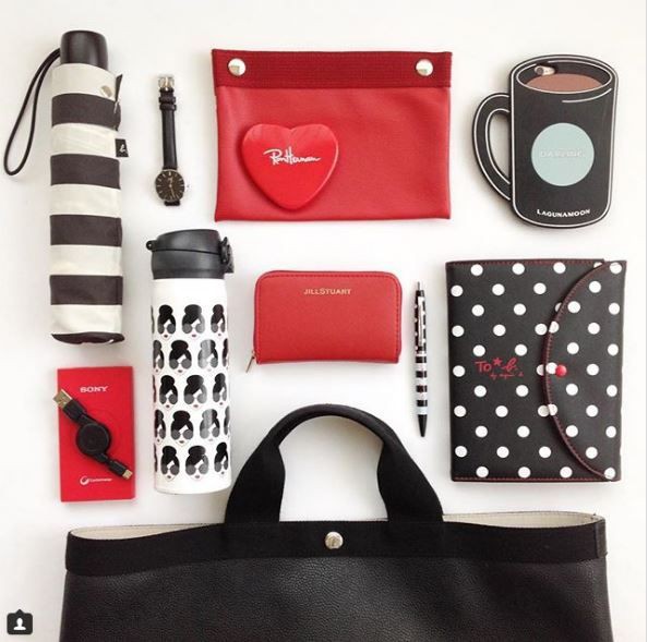 ついつい見ちゃう 女子の バッグの中身 置き画まとめ 3 Himajyoのまとめ 美容 ダイエット ファッション エンタメ 女子のための 2chまとめ