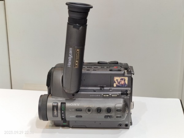 1989/平成1/SONY/CCD-TR55/Handycam/初代パスポートサイズ 1989/平成1/SONY/CCD-TR55/Handycam/初代パスポートサイズ