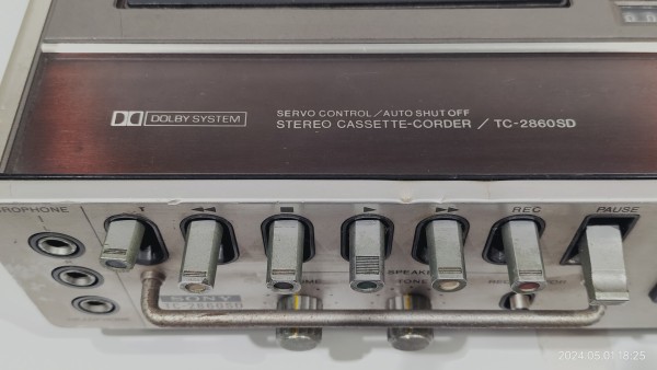 1974/昭和49/SONY/TC-2860SD/カセットデンスケ TypeⅢ/フェライト＆フェライトヘッド/FG付きDCサーボモーター/DOLBY  NR/MPXフィルター/Fe-Cr/CrO2/NORMAL/発売時69800円/ : Extinct Media Museum：絶滅メディア博物館