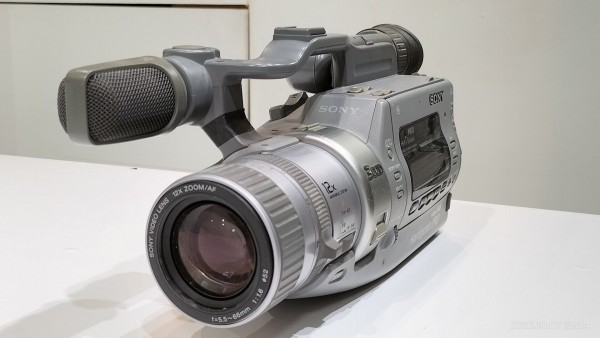 1992/平成4/SONY/CCD-VX1/Hi8/Handycam PRO/ハンディカムプロ