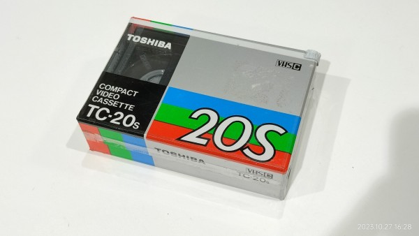 年代調査中/TOSHIBA/TC-20S/VHS-C/20分/ビデオテープ/ : Extinct Media
