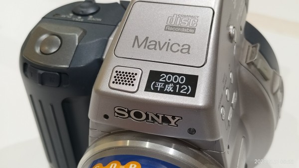 2000/平成12/SONY/MVC-CD1000/Digital Mavica/CD-R/デジタル