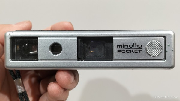 Minolta 110 フィルムカメラ 037minolta110.jpg