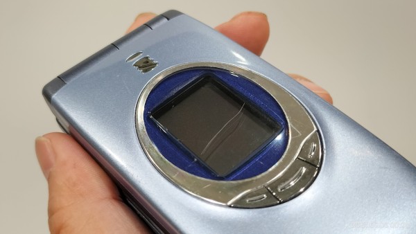2003/平成15/SHARP/SH505iS/NTT DoCoMo/200万画素/アクエリアスブルー
