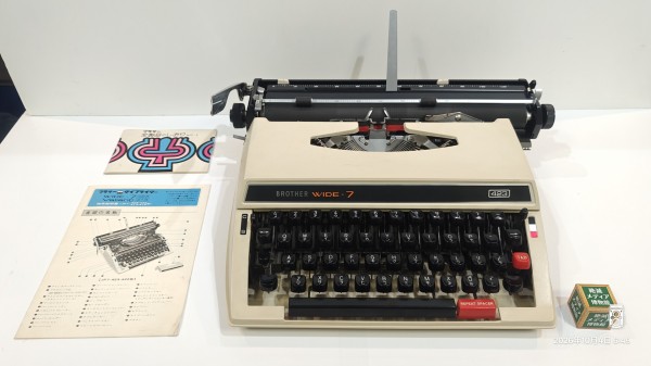 推定1971～1973/昭和46～48頃/BROTHER/WIDE-7 423/JP7-423/Portable