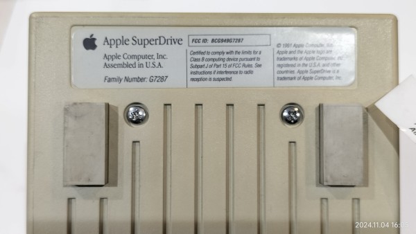 1991/平成3/Apple/Apple SuperDrive/1.44 MB 3.5 inch floppy