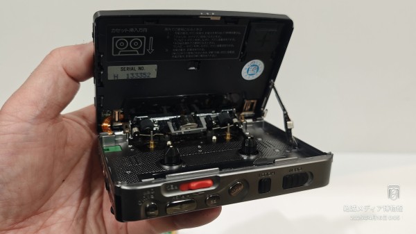 SONY WALKMAN ラジオ 録再機 カセットウォークマン WM-GX77