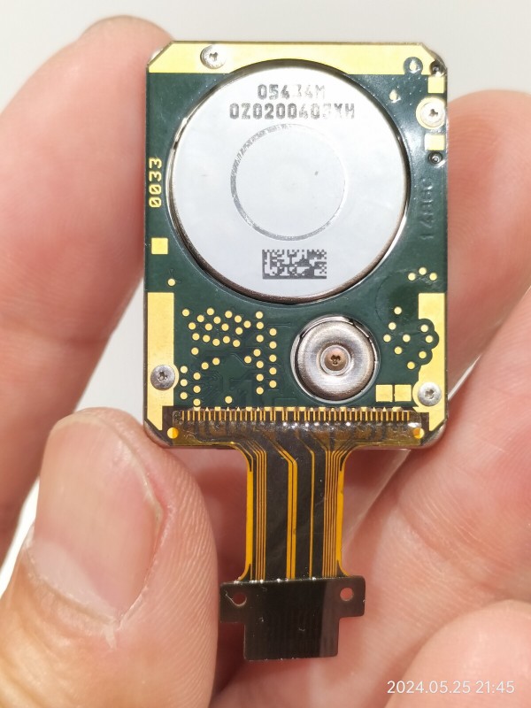 2004/平成15/TOSHIBA/0.85inch Hard Disk Drive/0.85型ハードディスク