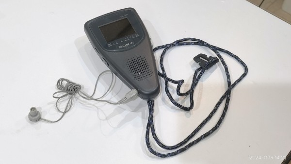 1996/平成8/SONY/FDL-S22/LCD COLOR TV/2.2型/携帯液晶テレビ/ネック