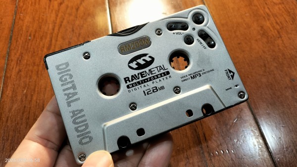 2003/平成15/RAVEMETAL/RM200M/カセット型MP3プレーヤー/内蔵メモリー