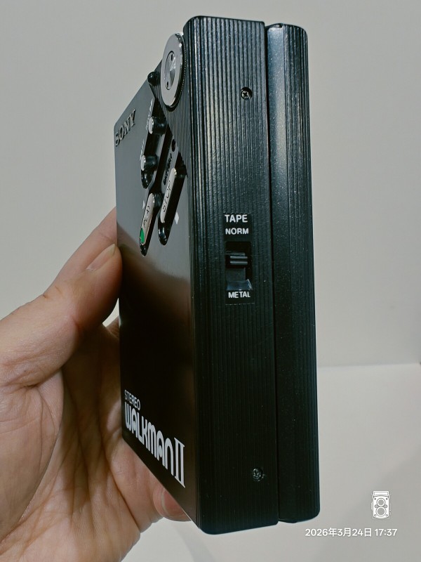 1981/昭和56/SONY/WM-2/WALKMANⅡ/ソニー/ウォークマン2/カラバリ追加
