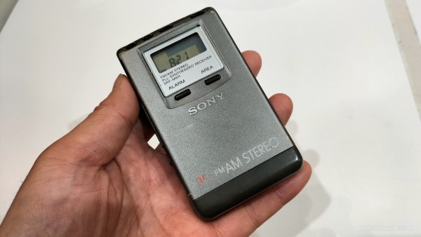日*0様 SONY ソニー SRF-11 FM/AM 日*0様 SONY ソニー SRF-11 FM/AM
