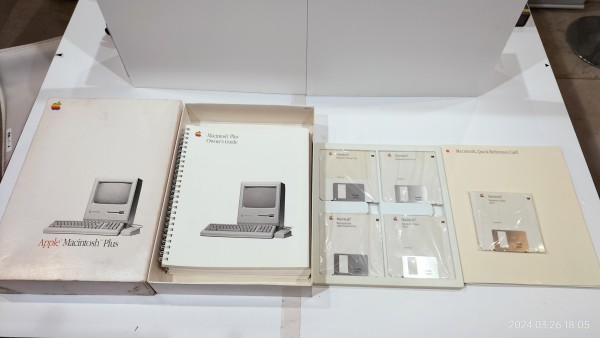 1986/平成8/Apple/Macintosh Plus/Motorola 68000 @ 7.8 MHz/1MB