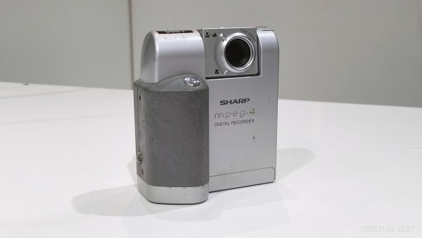 1998/平成10/SHARP/VN-EZ1/MPEG-4/ASF/35万画素/インターネット