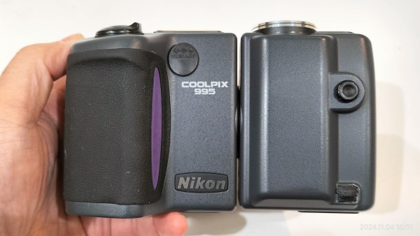 2001/平成13/Nikon/COOLPIX/E995/300万画素/スイバル/スピードライト