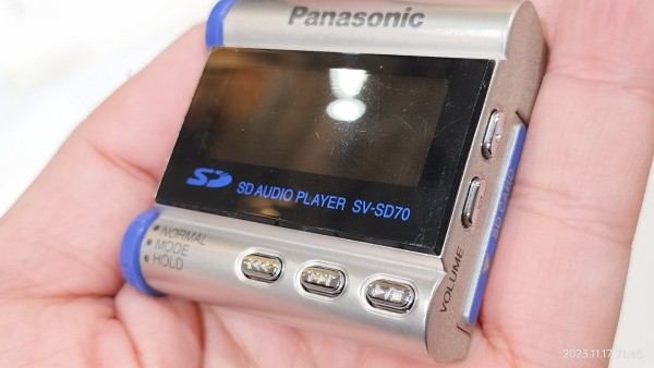 2000/平成12/Panasonic/SV-SD70/MP3/AAC/世界初のSDカードオーディオ