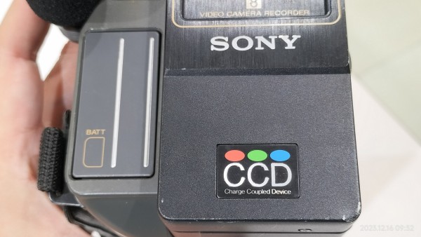 1985/昭和60/SONY/CCD-M8/初代ハンディカム/8ミリビデオ/Handycamロゴ