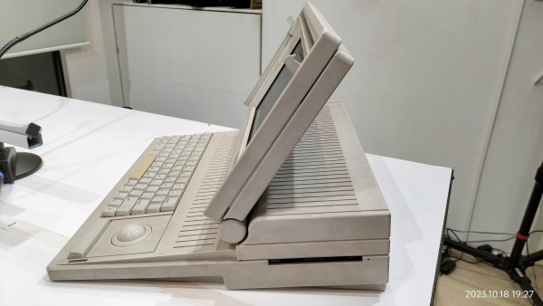 Macintosh 1999年製 アップルディスクトップ ここだけ1998年】アップル伝説のはじまり!? 突如表れたポップな