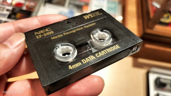 1993/平成5/NEC/4mm DATA CARTRIDGE/DDS2/EF-2409/コンピューター