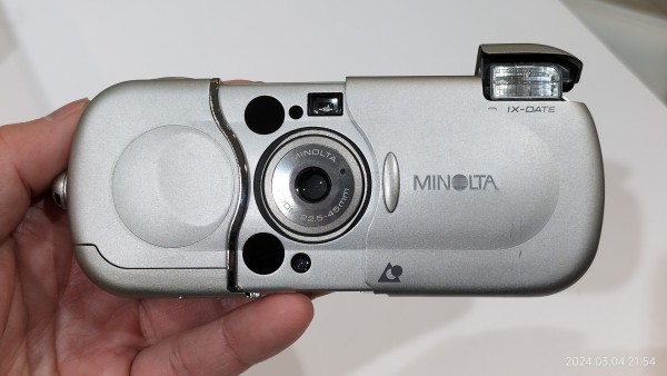 Minolta Vectis 2000 IX Date Compact Point & Shoot APS Camera
