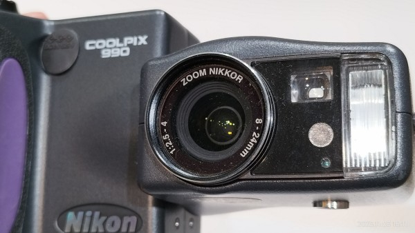 2000/平成12/Nikon/COOLPIX 990/クールピクス/スイバル構造/334