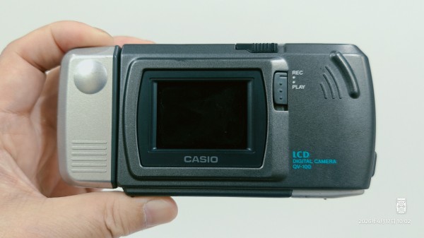 1996/平成8/CASIO/QV-100/シリーズ初のVGA/メモリー4MB/64枚撮影可能
