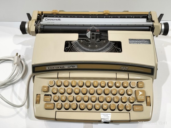 Vintage 1950 Smith Corona 5T SILENT-SUPER Portable