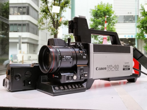 ビデオカメラ 18 Xデジタルズーム付き超高精細4 kビデオカメラ、64 MPデジタル