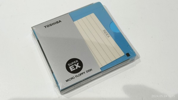 AXIA　eyepLate アイプレート　デジカメ　昭和レトロ　カメラ　ジャンク 2001/平成13/AXIA/eyeplate/カード型デジタルカメラ/薄さ6mm/31