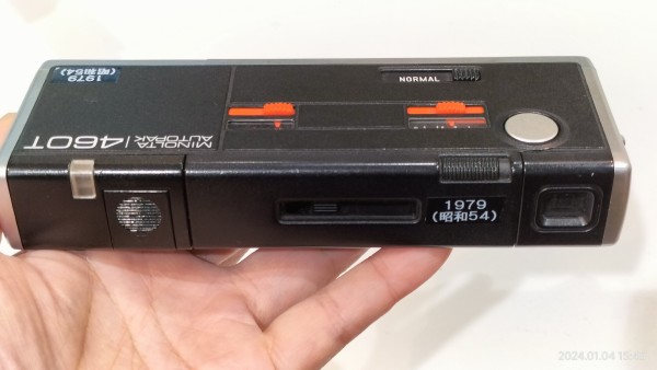 MINOLTA　ポケットカメラ Vintage Minolta Pocket Autopak 460TX 35mm Flash Camera