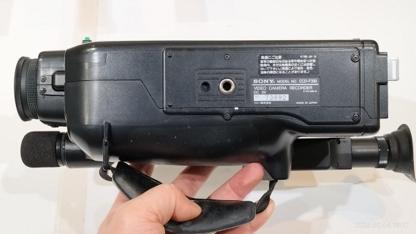 1988/昭和63/SONY/CCD-F330/Jフィットグリップ/デジタルスーパーイン