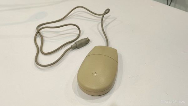 1993/平成5/Apple/Apple Desktop BusマウスII/M2706/1993-1998